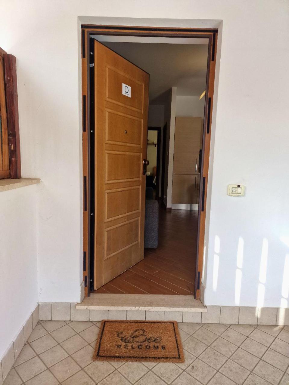 Domus Livio, 7 Min Fco Airport, Free Wifi, Garden Apartment, 2 Tv Hd Fiumicino Exterior foto